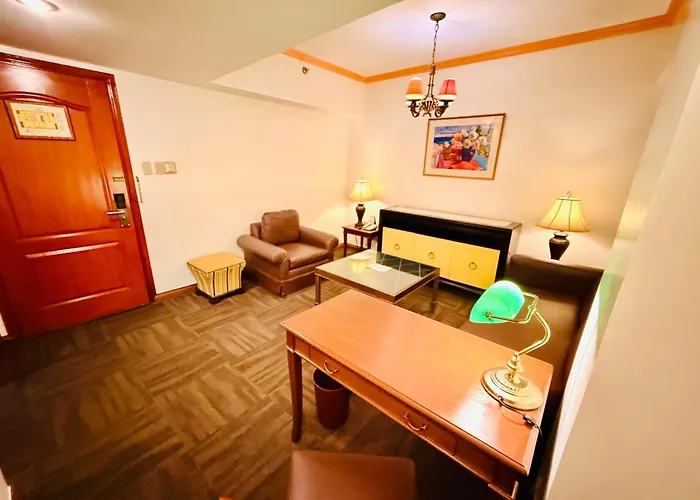 Letstay In Makati Junior Executive 3*